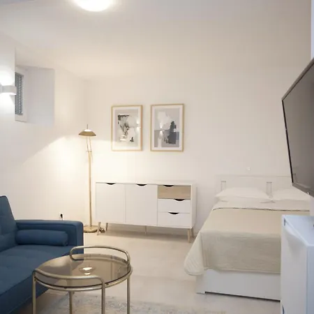 Jon Apartment