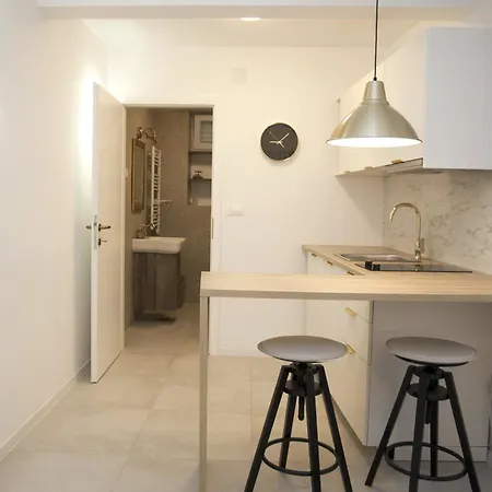 Jon Apartment