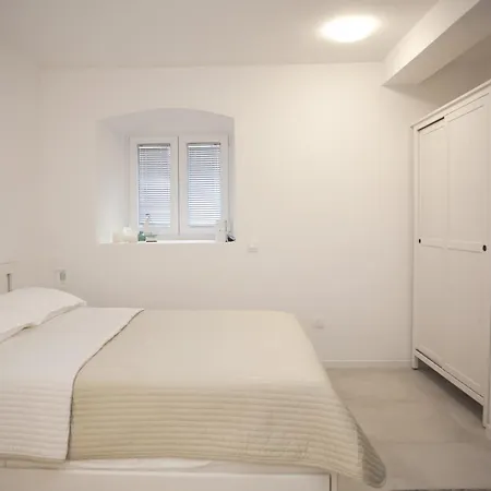 Jon Apartamento Split