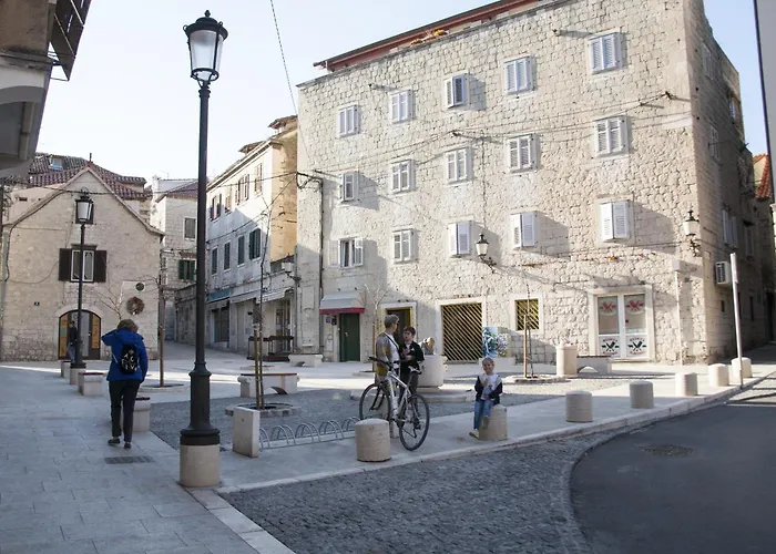 Jon Апартаменти